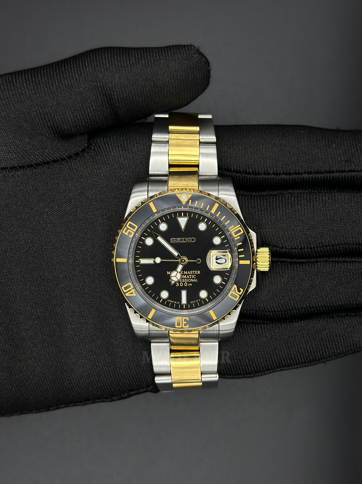 Seiko Submariner Mod Black Gold Two Tone